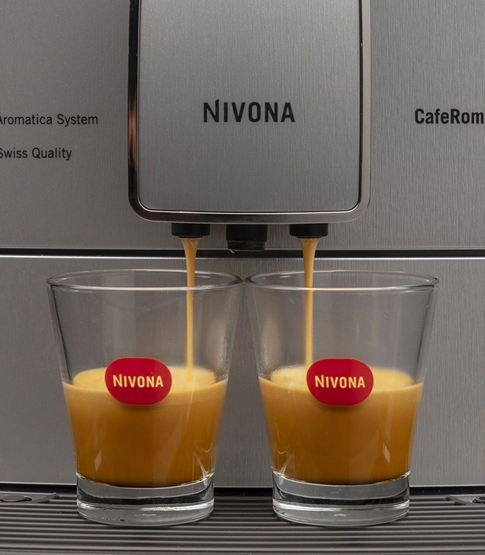 Manespresso-Nivona-769-silber-chrom-front-kaffee