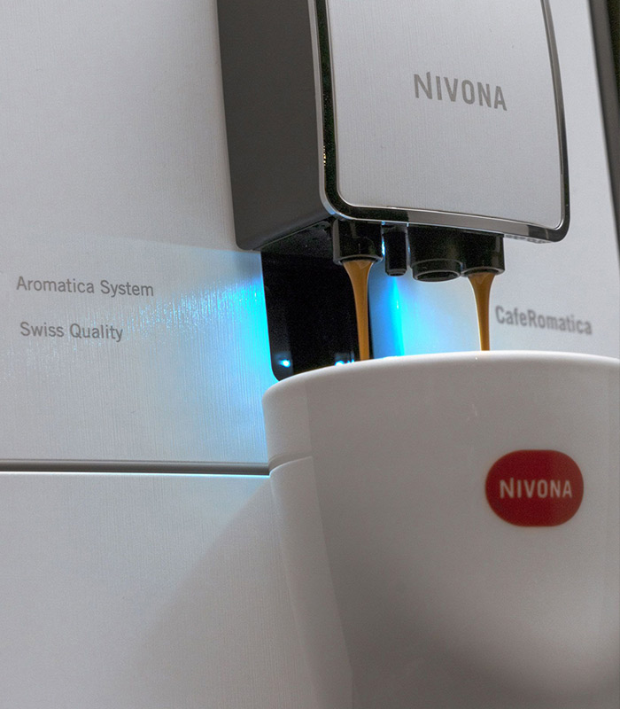 Manespresso-Nivona-779-white-line-chrom-side-left